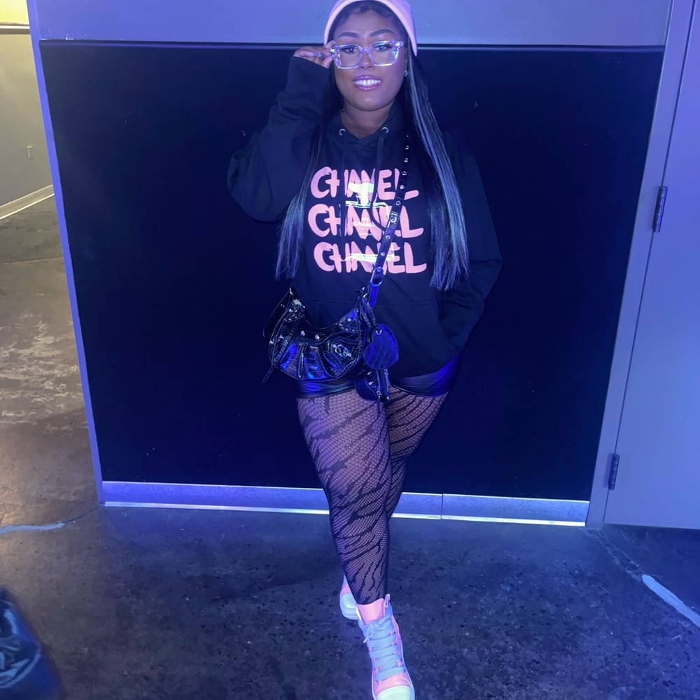 Meet your Posher, Kayla